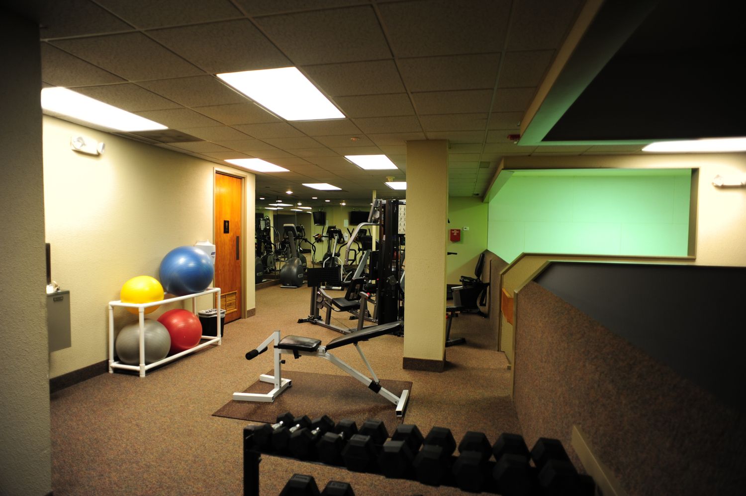 Cascade Corporate Center I: 130 E Wilson Bridge Rd, Worthington, OH 43085